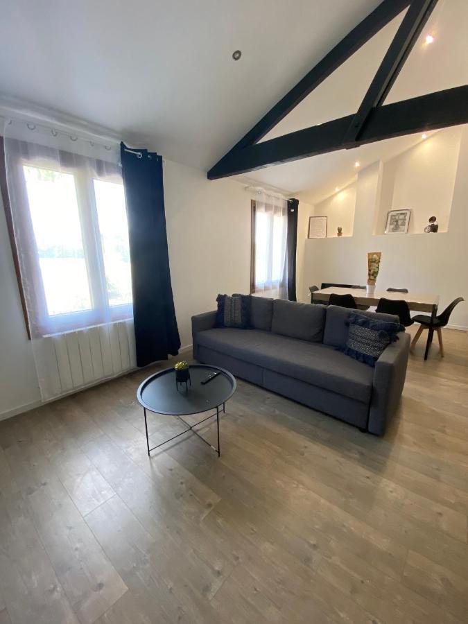 Logement Calme Et Confortable Au Coeur De Loupiac Loupiac  외부 사진